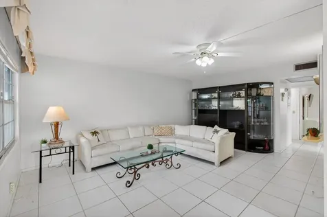 19 Suffolk A Boca Raton FL 33434