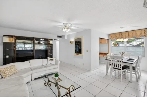 19 Suffolk A Boca Raton FL 33434
