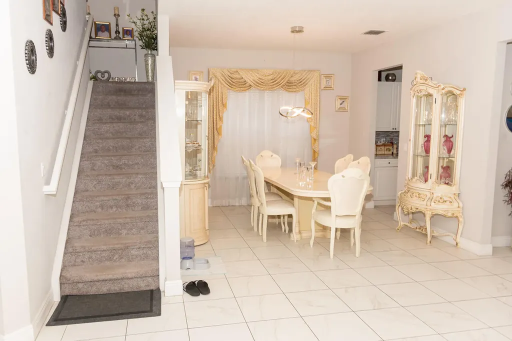 1300 NW Fiorenza Court Port St Lucie FL 34986