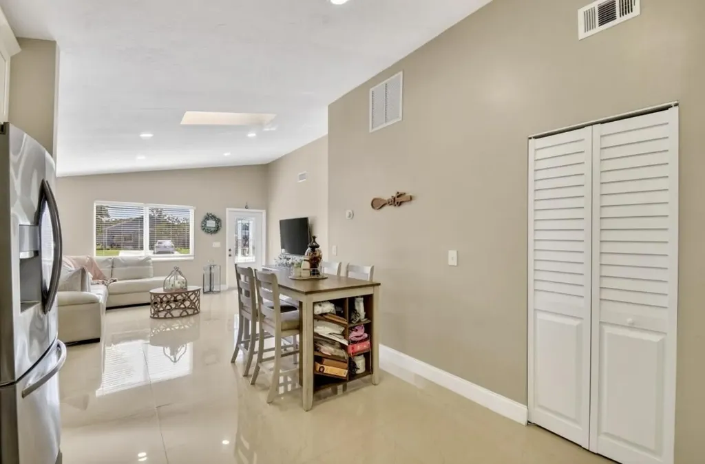 8699 Uranus Terrace West Palm Beach FL 33403