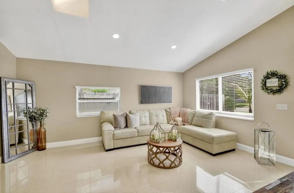 8699 Uranus Terrace West Palm Beach FL 33403