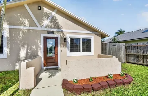 8699 Uranus Terrace West Palm Beach FL 33403