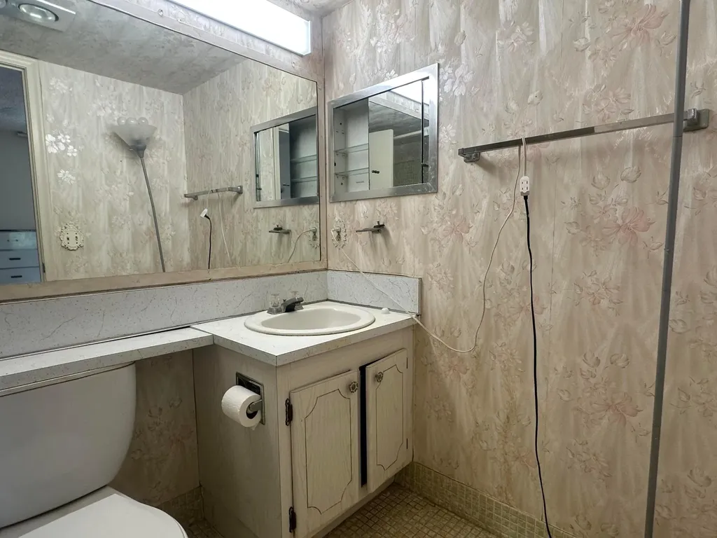 72 Northampton D West Palm Beach FL 33417