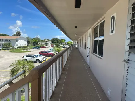 72 Northampton D West Palm Beach FL 33417