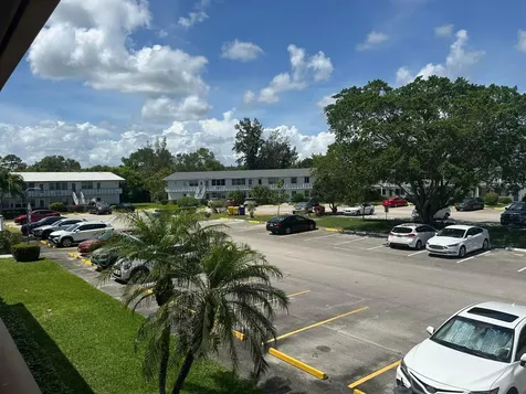 72 Northampton D West Palm Beach FL 33417