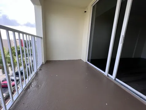 18335 NW 68 Avenue Hialeah FL 33015