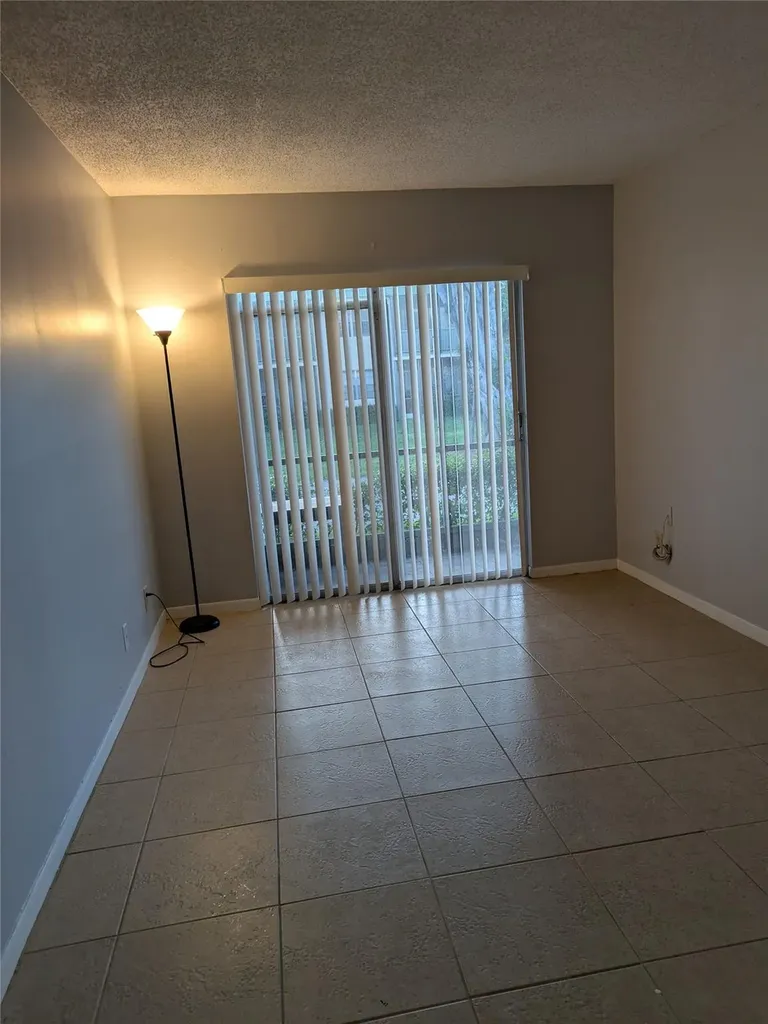 4138 NW 88th Avenue Coral Springs FL 33065