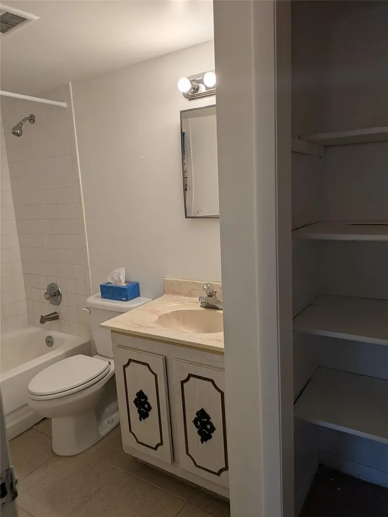 4138 NW 88th Avenue Coral Springs FL 33065