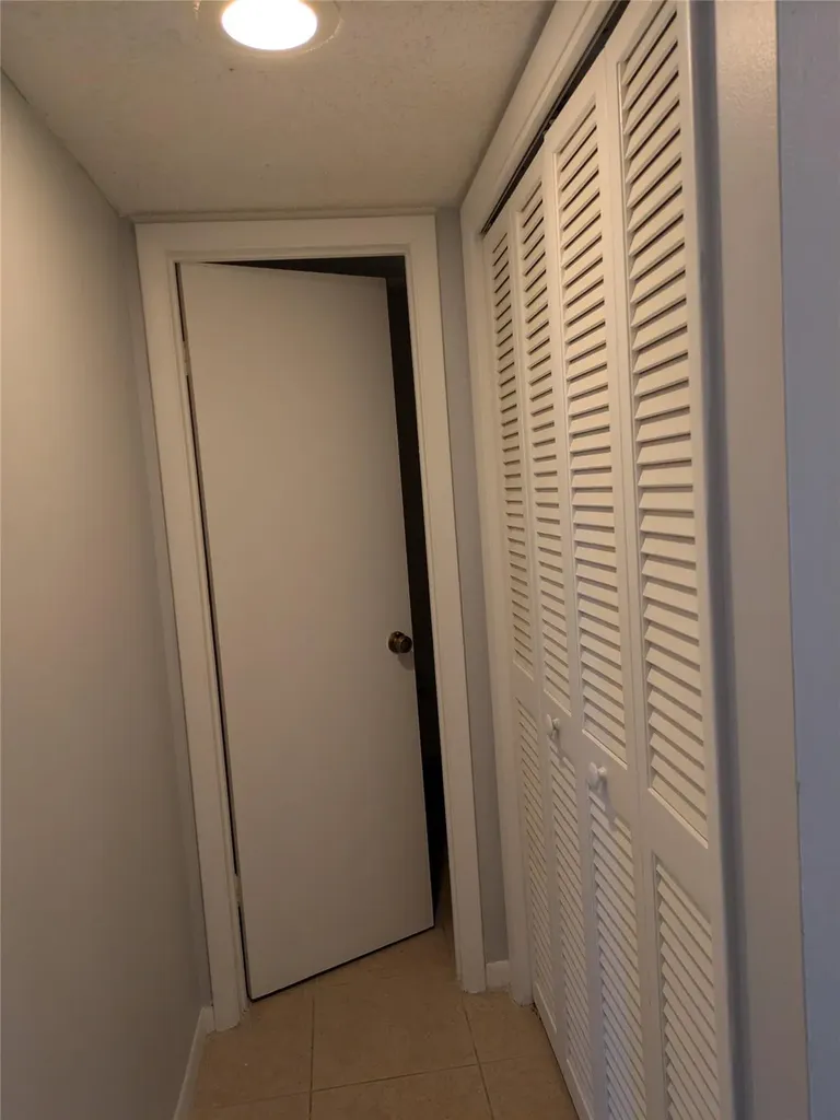 4138 NW 88th Avenue Coral Springs FL 33065