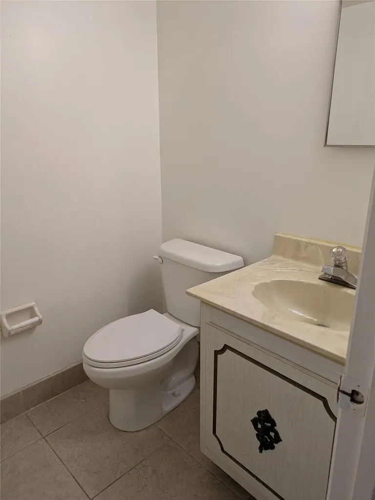 4138 NW 88th Avenue Coral Springs FL 33065
