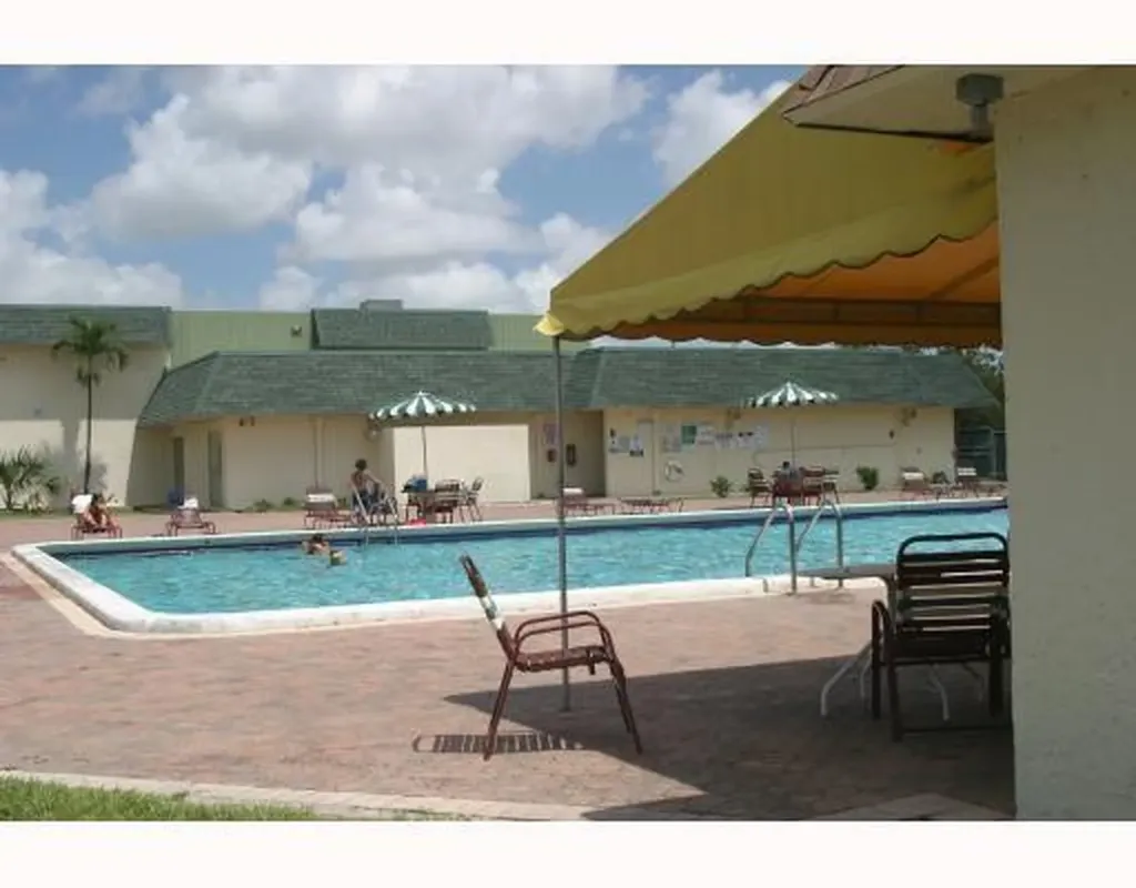 4138 NW 88th Avenue Coral Springs FL 33065