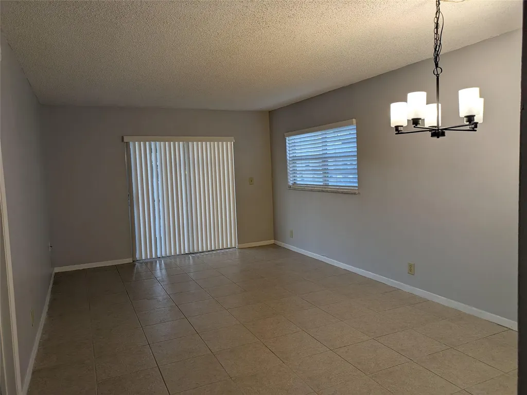 4138 NW 88th Avenue Coral Springs FL 33065