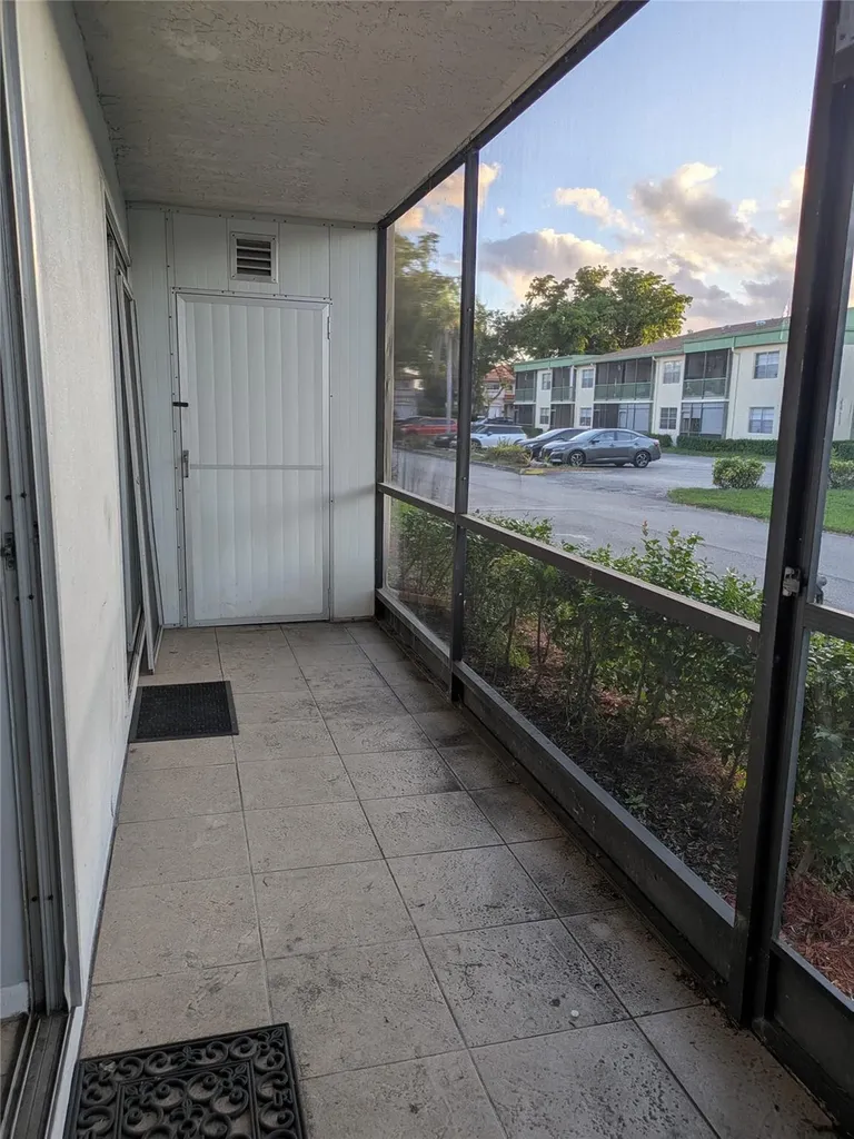 4138 NW 88th Avenue Coral Springs FL 33065