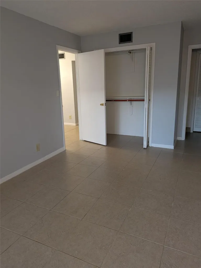 4138 NW 88th Avenue Coral Springs FL 33065