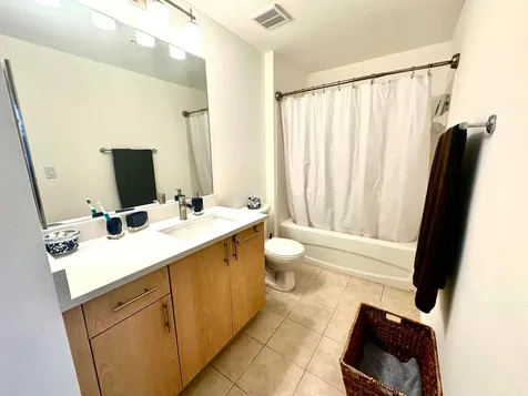 533 NE 3rd Avenue Fort Lauderdale FL 33301