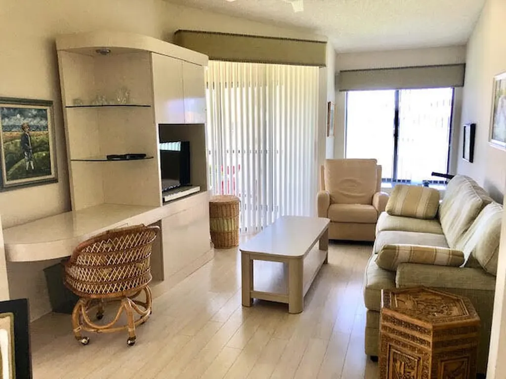7344 Clunie Place Delray Beach FL 33446