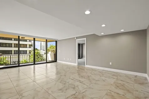 4200 N Ocean Singer Island FL 33404