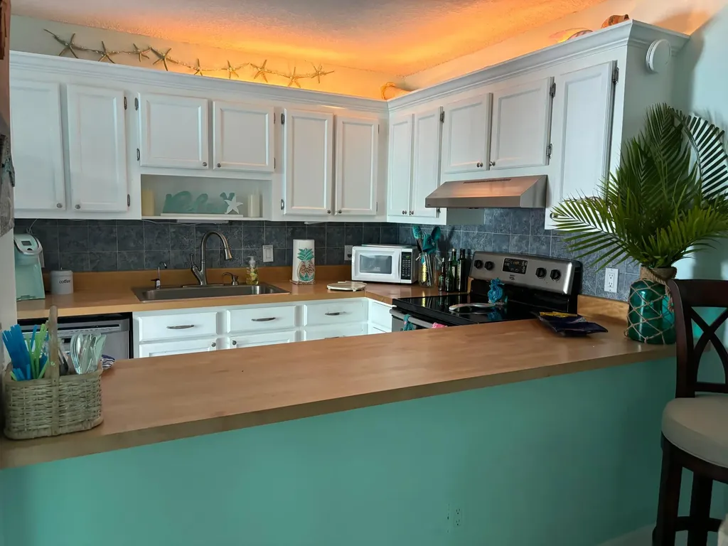 825 Center Street Jupiter FL 33458