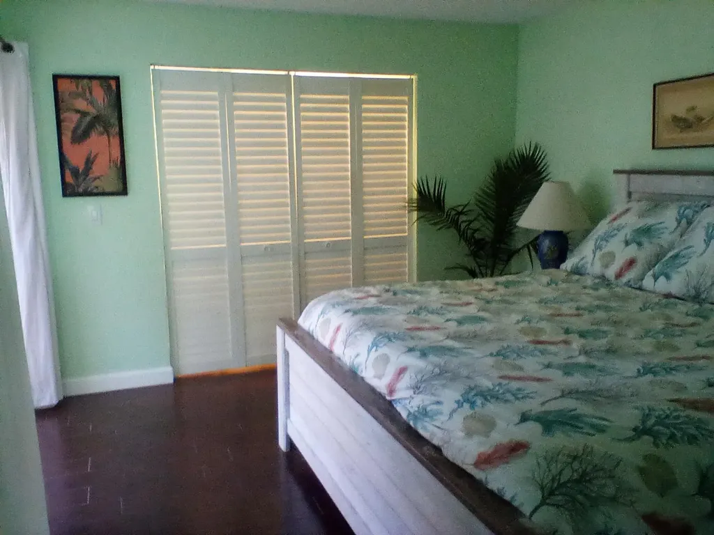 825 Center Street Jupiter FL 33458