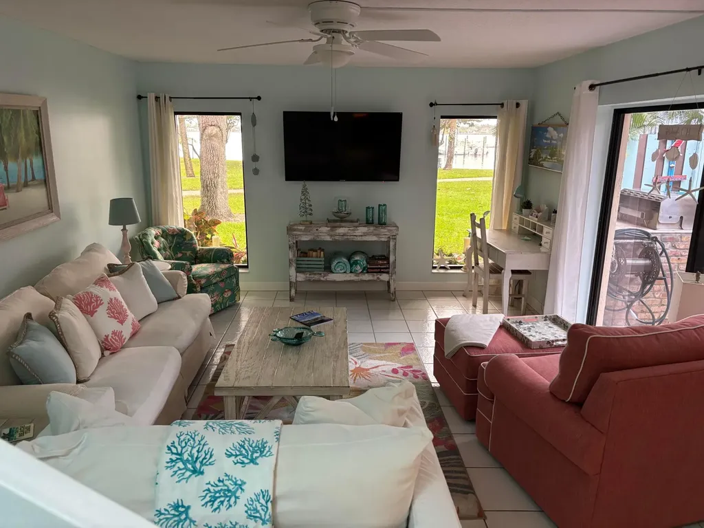 825 Center Street Jupiter FL 33458