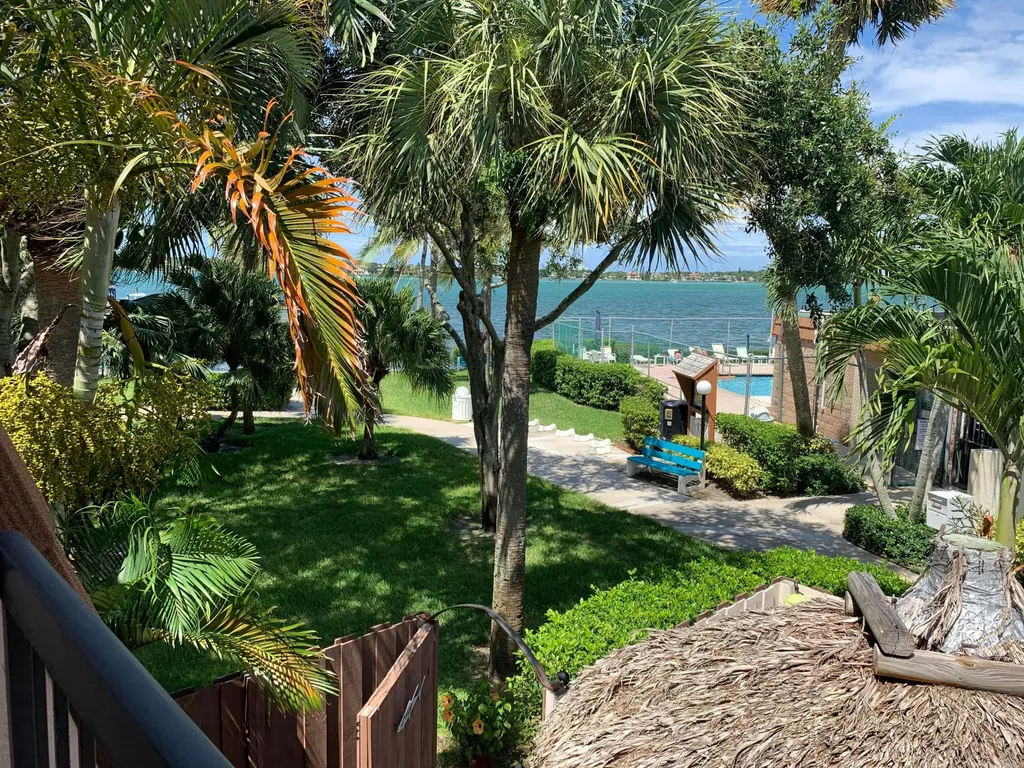 825 Center Street Jupiter FL 33458