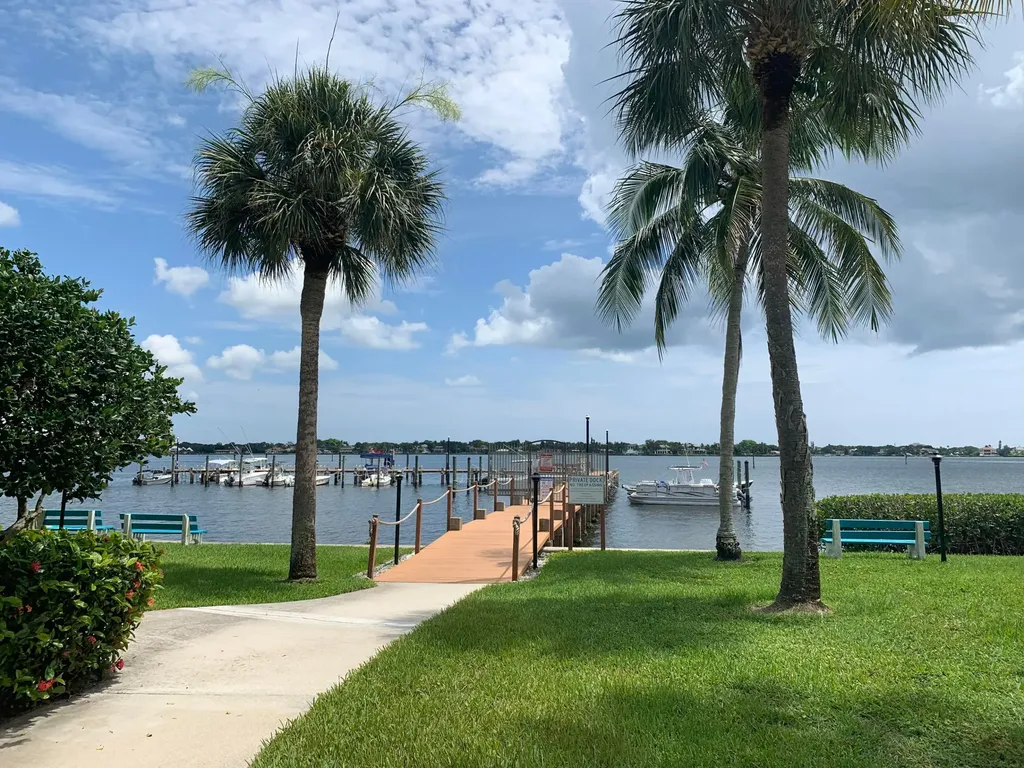 825 Center Street Jupiter FL 33458
