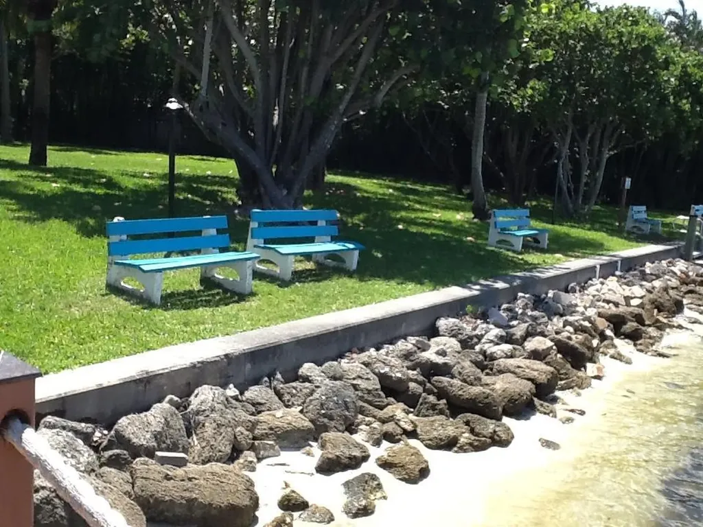 825 Center Street Jupiter FL 33458