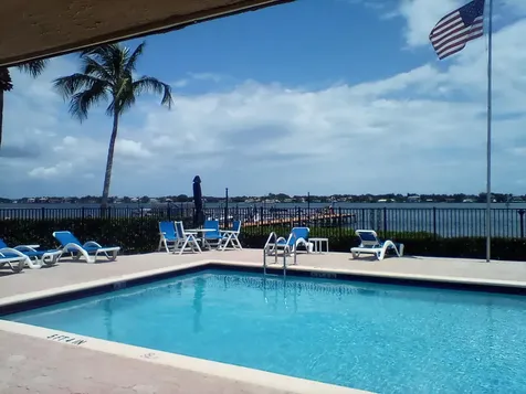 825 Center Street Jupiter FL 33458