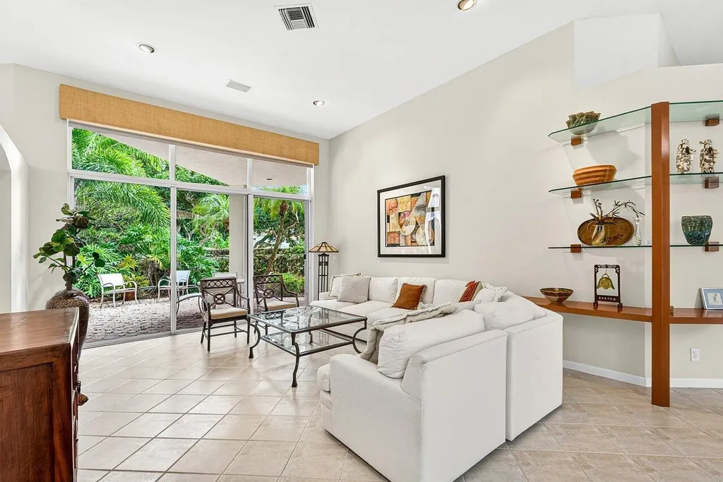 201 Sunset Bay Court Palm Beach Gardens FL 33418