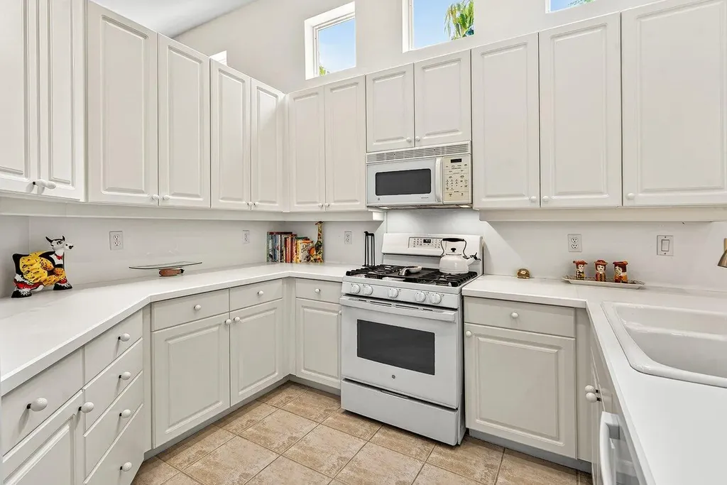 201 Sunset Bay Court Palm Beach Gardens FL 33418