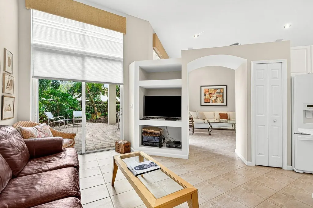 201 Sunset Bay Court Palm Beach Gardens FL 33418