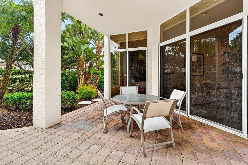 201 Sunset Bay Court Palm Beach Gardens FL 33418