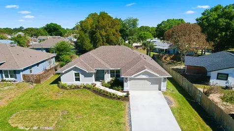 885 Clearmont Street Sebastian FL 32958