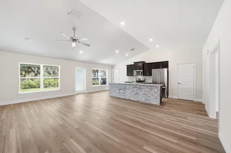 885 Clearmont Street Sebastian FL 32958