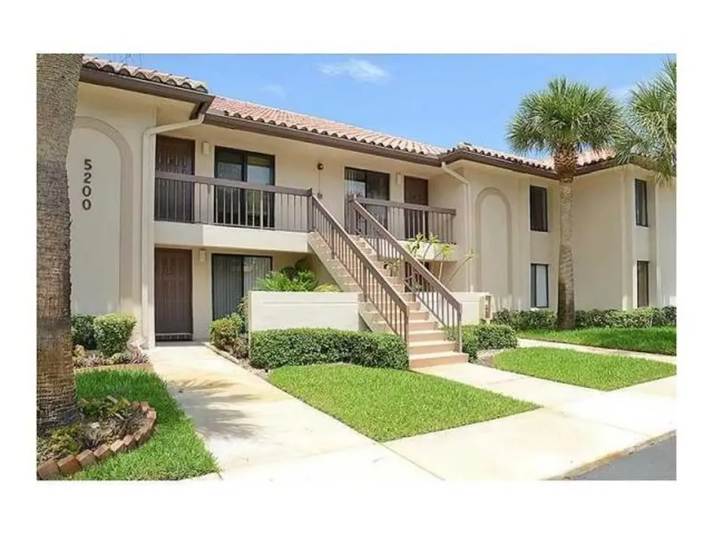 5200 E Club Circle Boca Raton FL 33487