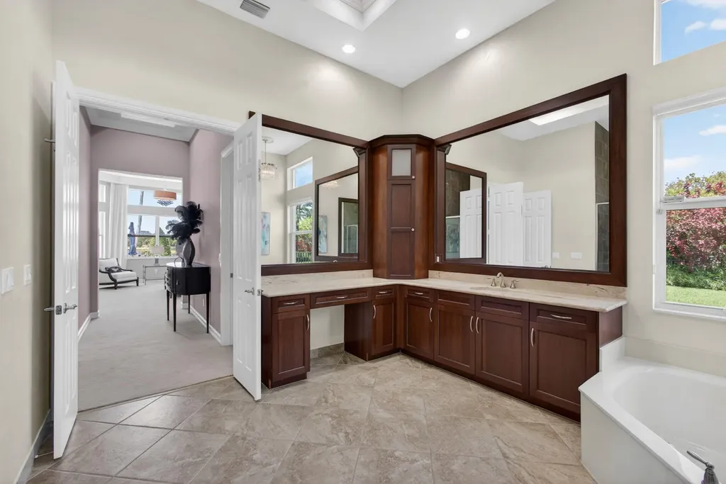 11135 Lynwood Palm Way Palm Beach Gardens FL 33412