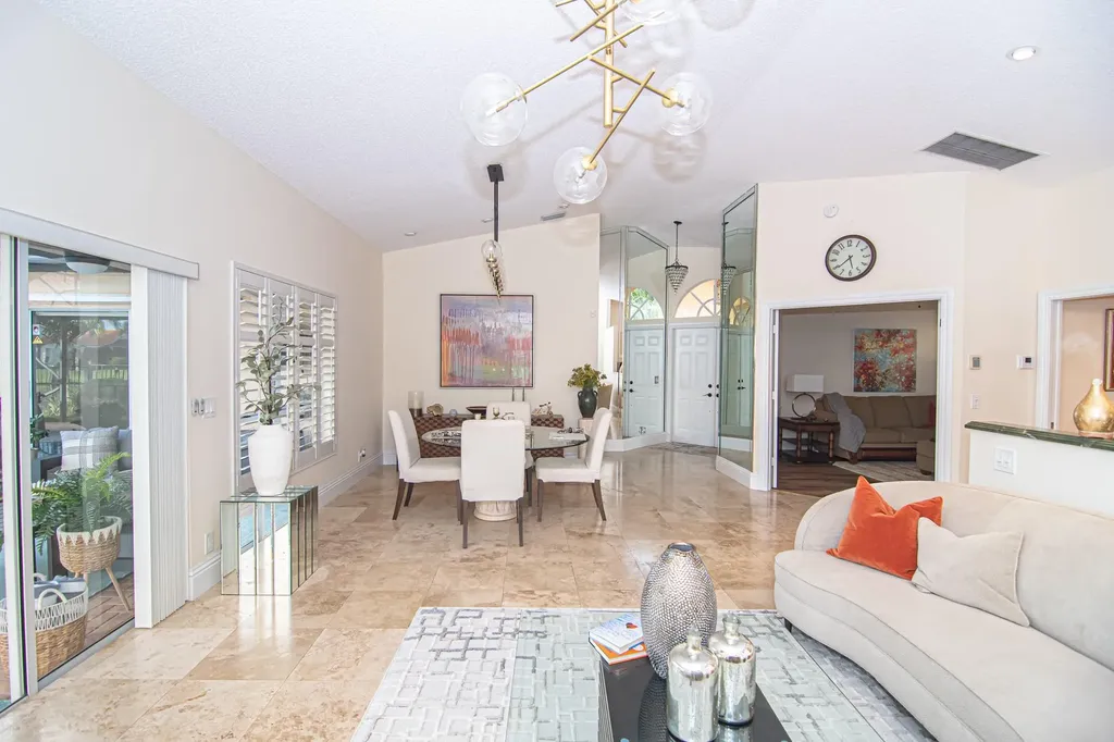 8410 Brussels Way Boca Raton FL 33434