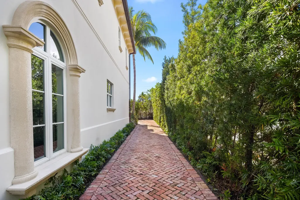 310 Australian Avenue Palm Beach FL 33480