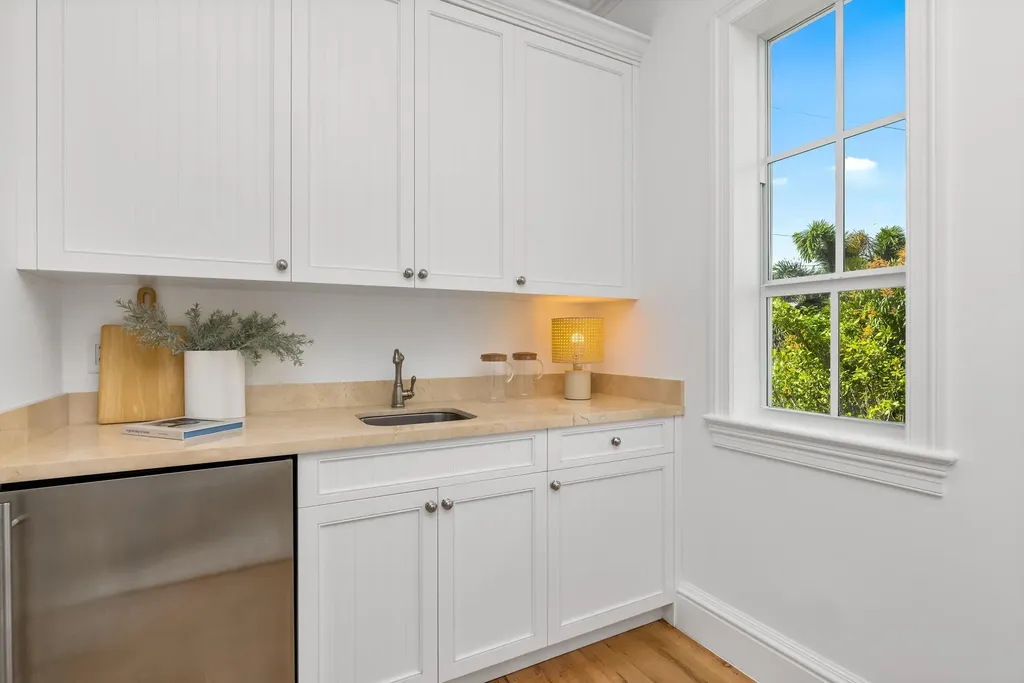 310 Australian Avenue Palm Beach FL 33480