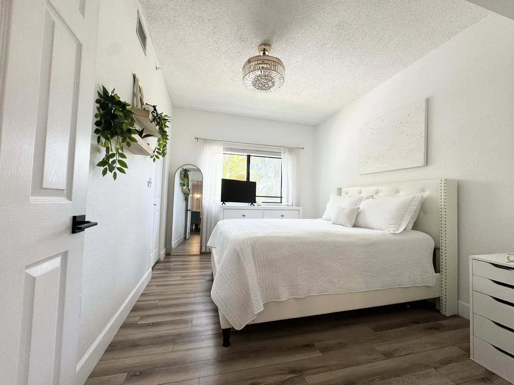 2808 Amalei Drive Palm Beach Gardens FL 33410