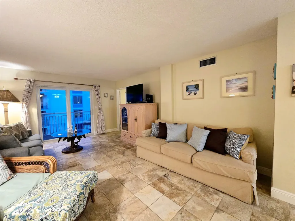 1161 Hillsboro Mile Hillsboro Beach FL 33062