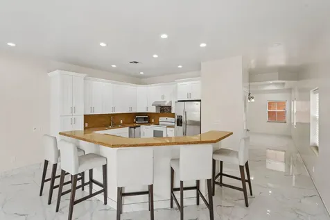 819 SW 7th Avenue Fort Lauderdale FL 33315