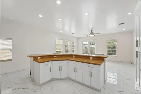 819 SW 7th Avenue Fort Lauderdale FL 33315