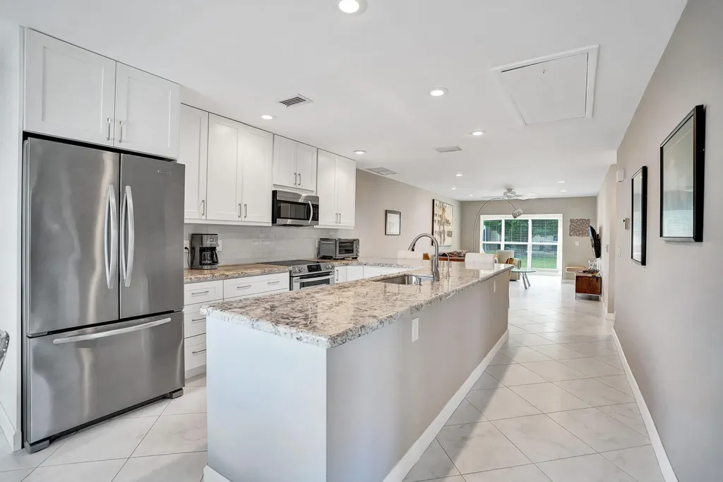 8620 Chevy Chase Drive Boca Raton FL 33433