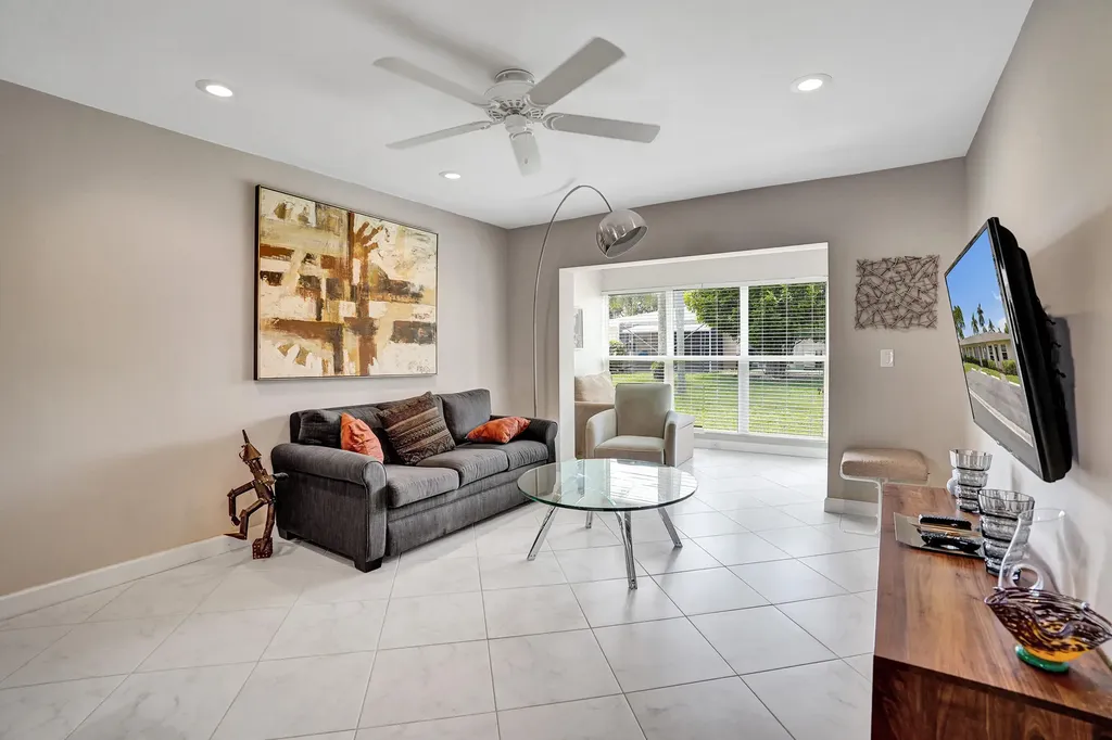 8620 Chevy Chase Drive Boca Raton FL 33433