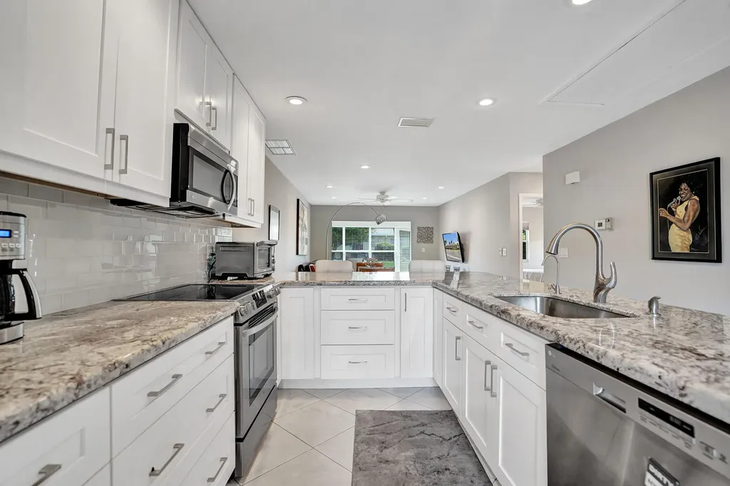8620 Chevy Chase Drive Boca Raton FL 33433