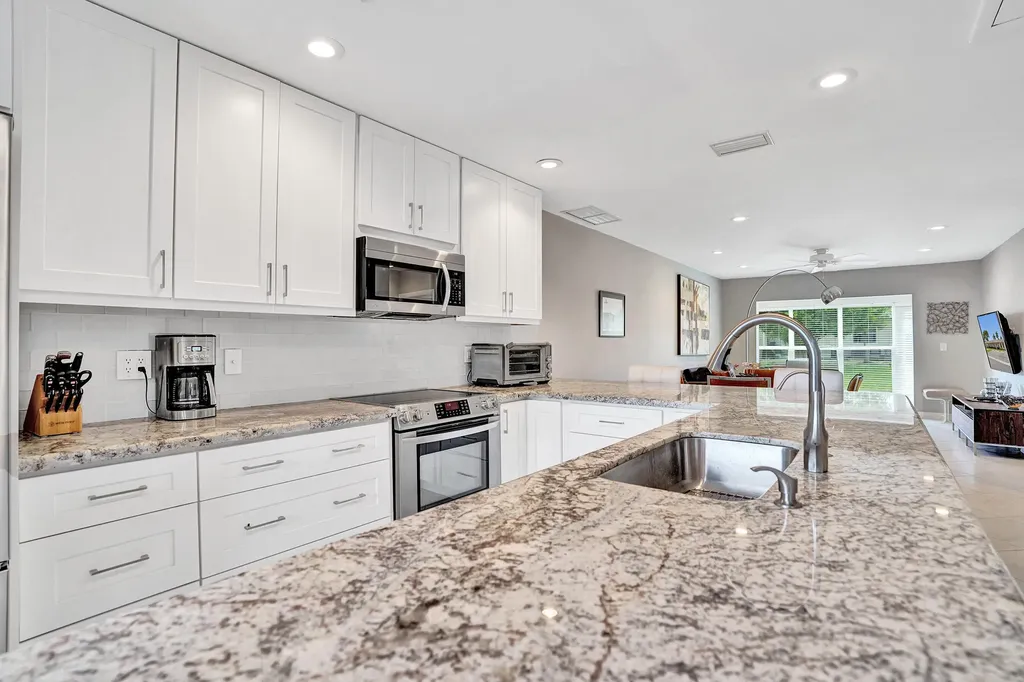 8620 Chevy Chase Drive Boca Raton FL 33433
