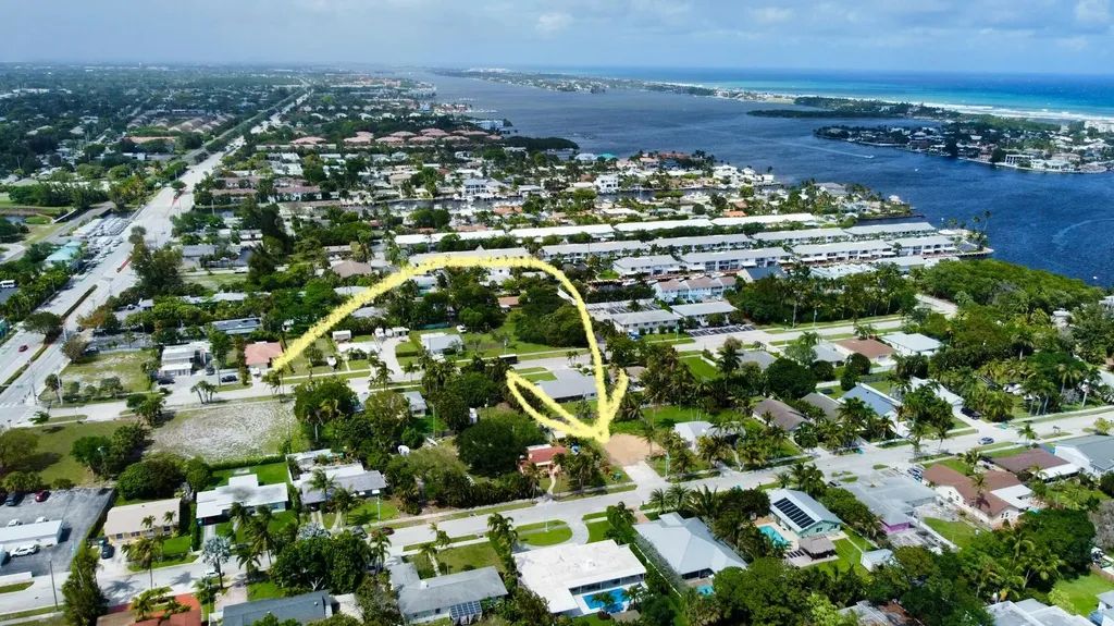 647 NE 9th Avenue Boynton Beach FL 33435