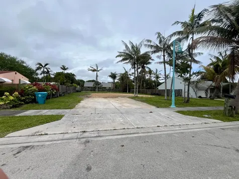 647 NE 9th Avenue Boynton Beach FL 33435