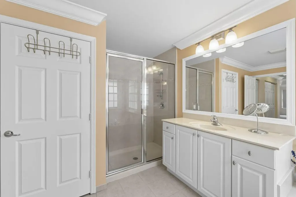 8492 Breezy Oak Way Boynton Beach FL 33473